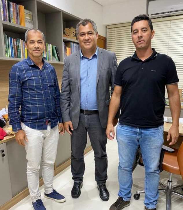 Camacã: Prefeito vai a Salvador e é recebido pelo Governador eleito Jerônimo Rodrigues